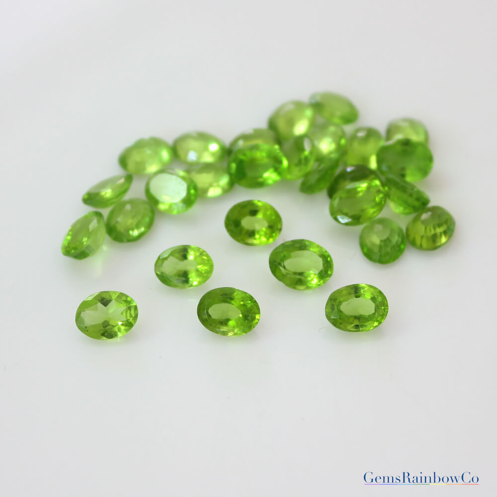 Peridot. Arizona peridot. American gemstone. Faceted loose. Medium store green