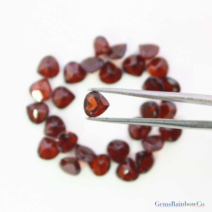 Garnet_Fac_Heart_6mm_AA_4 Garnet Heart