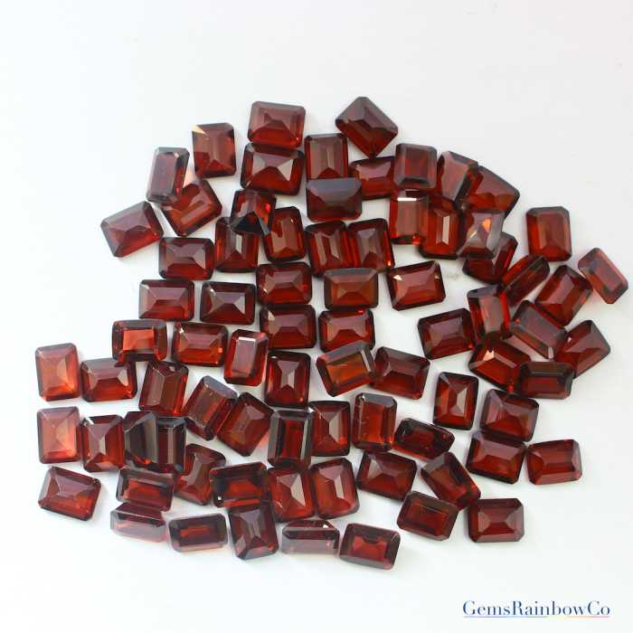 Garnet_Fac_Octagon_9x7mm_AAA_7 Garnet Octagon
