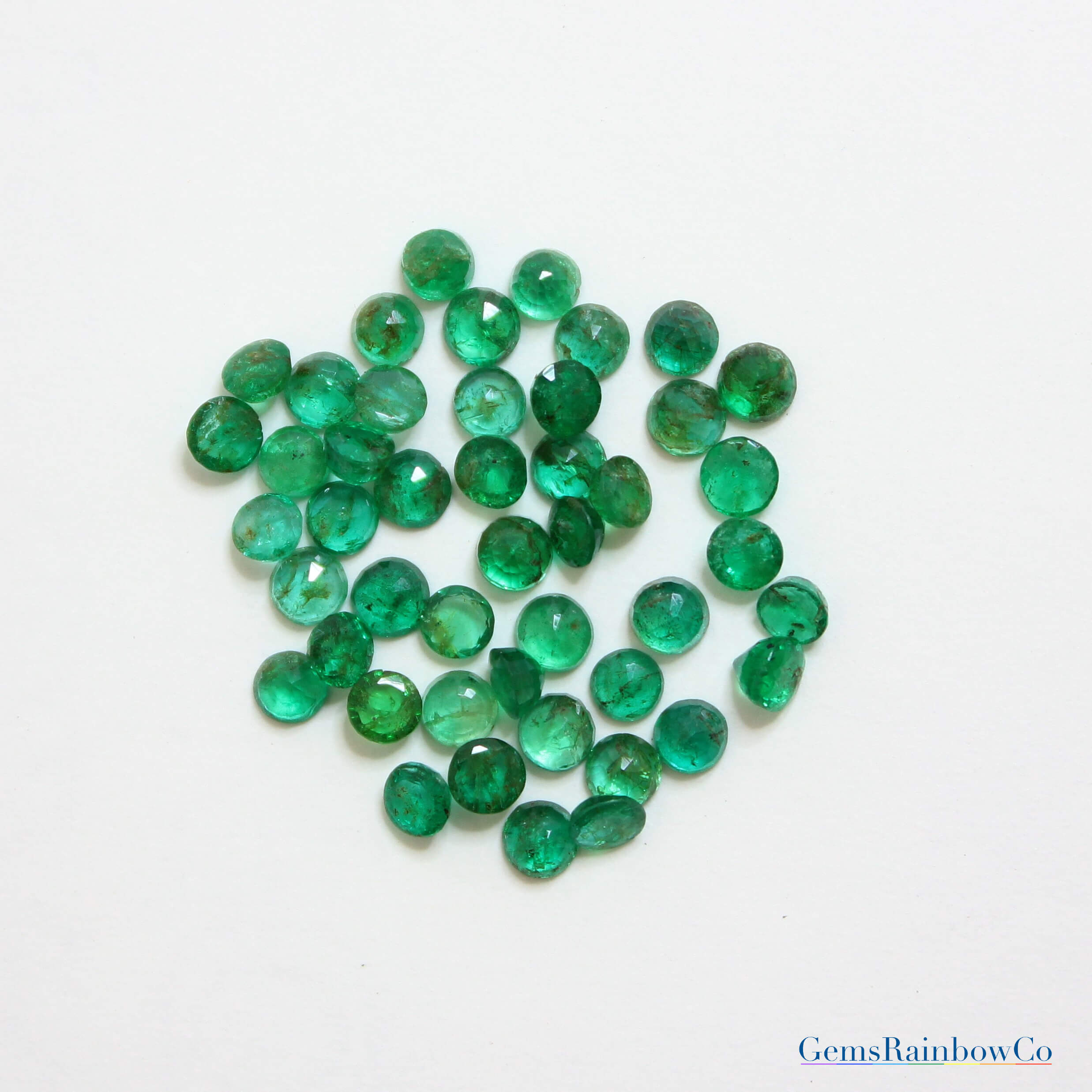 Emerald Green Round 2 mm to 5 mm Loose Gemstone