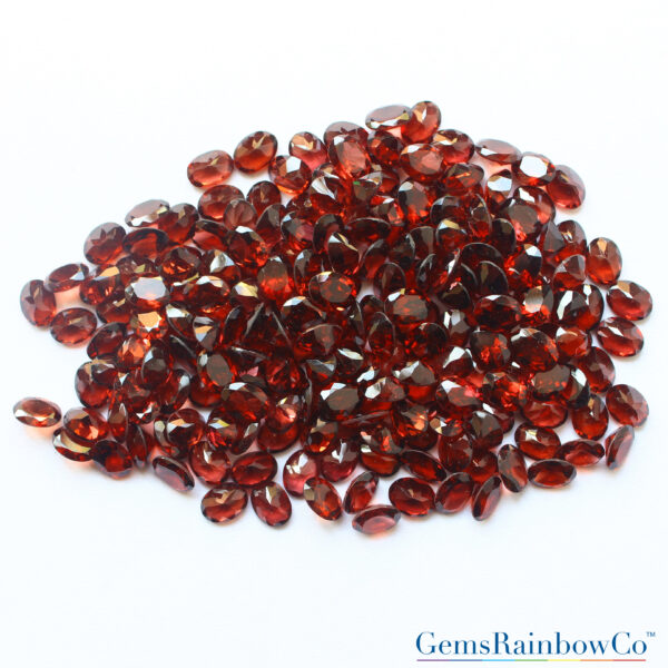 Garnet Mixed Gems, 50 Carat Lot Loose Gemstones, 100% Natural Wholesale  Gems, Some Inclusions, 20-30 Pieces, GemMartUSA (GT-60001)